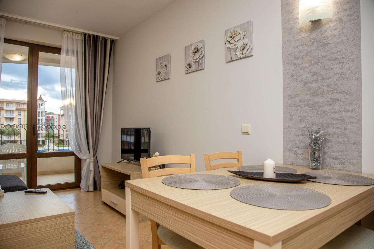 סאני ביץ' Sunny Apartment In A Complex With A Pool And Gym By Flаt Manаger מראה חיצוני תמונה